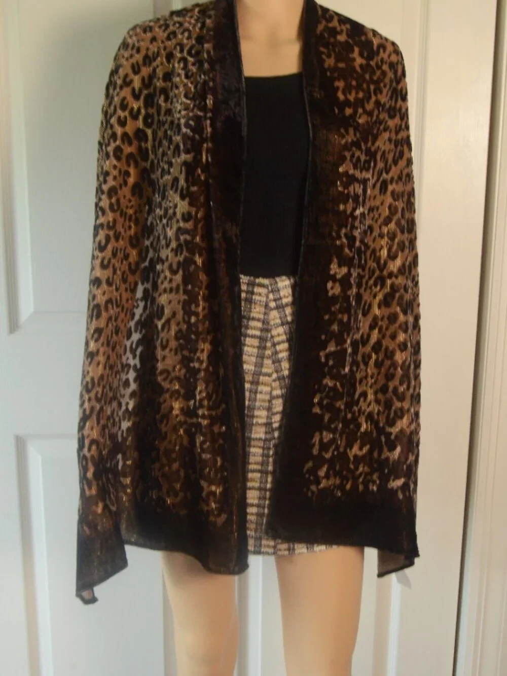 NWT Collection Eighteen Velvet Burnout Leopard Scarf Wrap Shawl Boho Chic OS